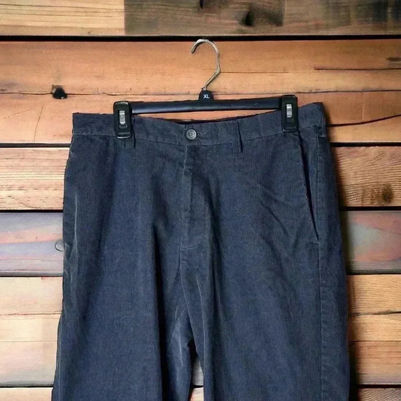 Haggar Men's Size 34/32 Navy Blue Flat-Front Corduroy Dress Pants. - Picture 2 of 4